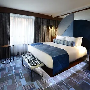4* Hotell Arthaus